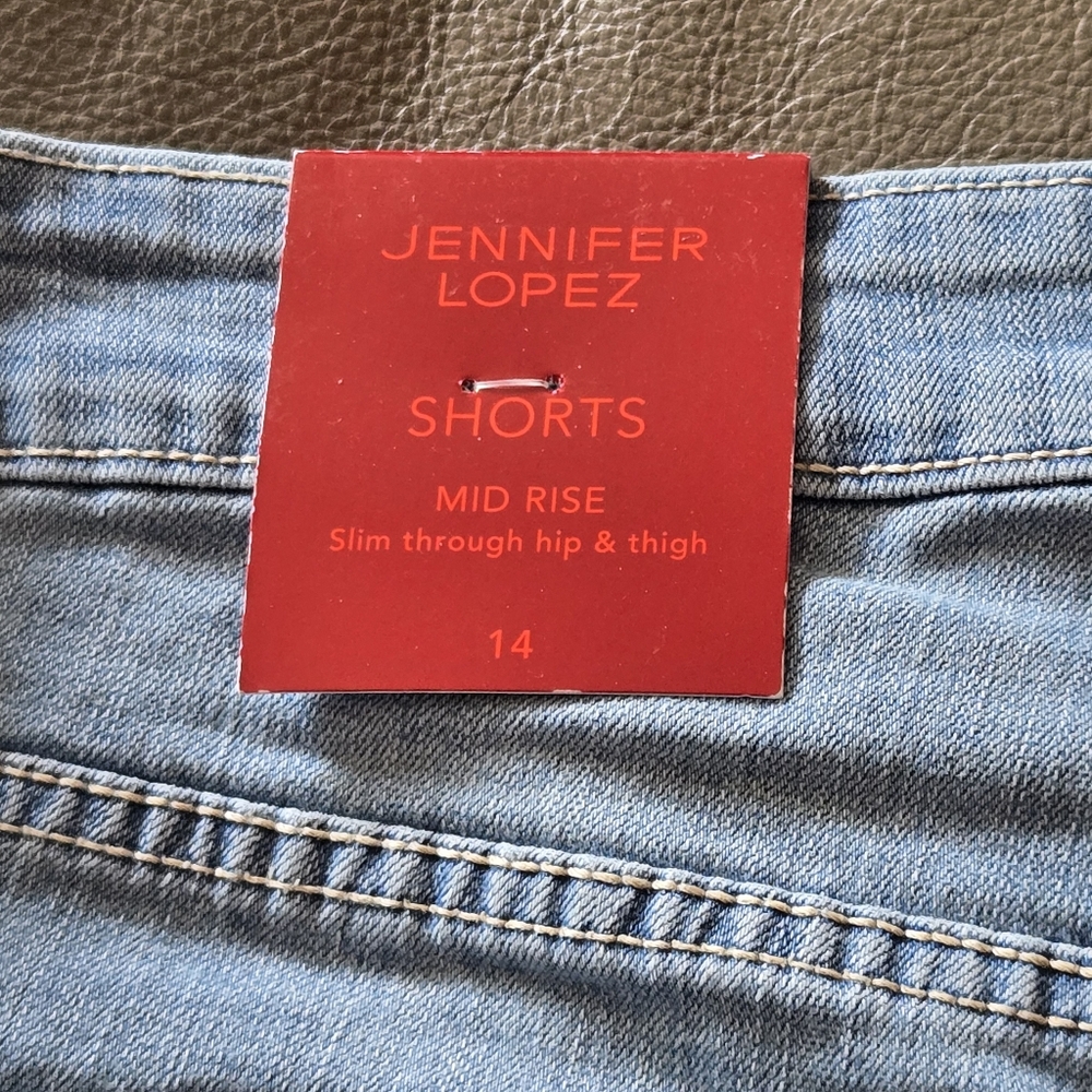 Jennifer Lopez Jean Shorts Size 14 - Picture 5 of 7